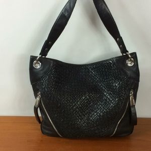 B. Makowsky black leather bag